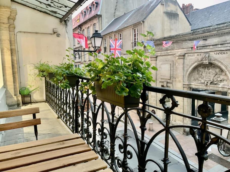 La Verriere Saint-Martin - Historic Center & Wifi بايو المظهر الخارجي الصورة